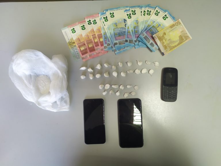 Δύο συλλήψεις για κατοχή και διακίνηση ναρκωτικών ουσιών στα Χανιά