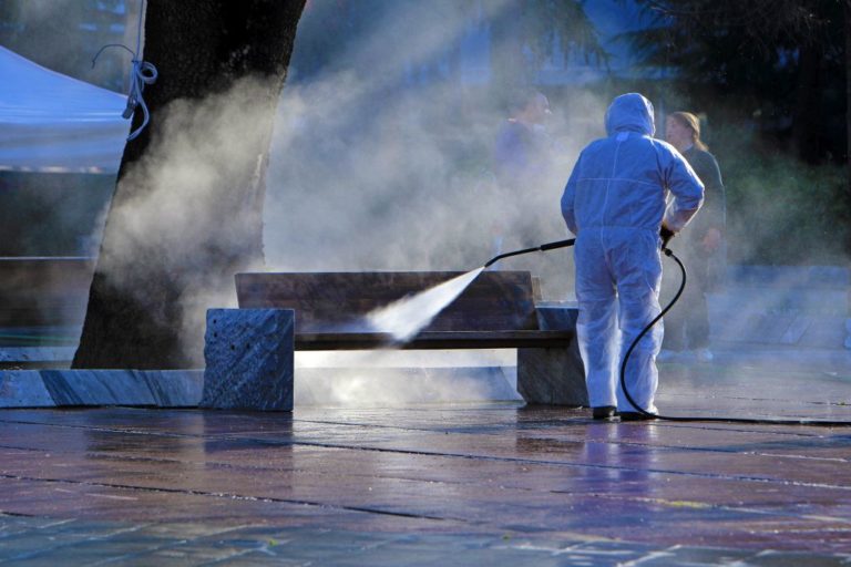 Συνεχίζονται με εντατικούς ρυθμούς οι απολυμάνσεις