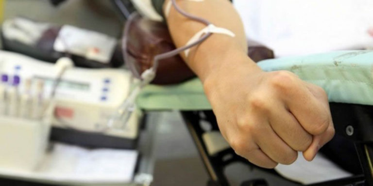 Εθελοντική αιμοδοσία στον προαύλιο χώρο του Μεγάρου Μουσικής Αθηνών