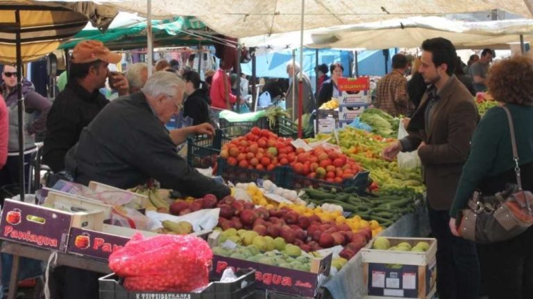 Περιορισμοί στις λαϊκές αγορές-Θα απαγορευθούν προϊόντα που δεν σχετίζονται με τροφές