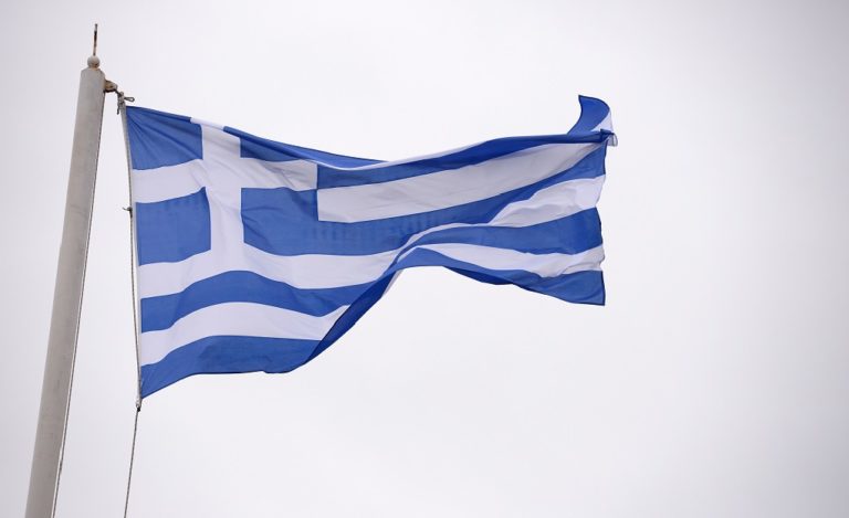 Ο εορτασμός της 25ης Μαρτίου στην ελληνική επικράτεια εν μέσω κορονοϊού (video)