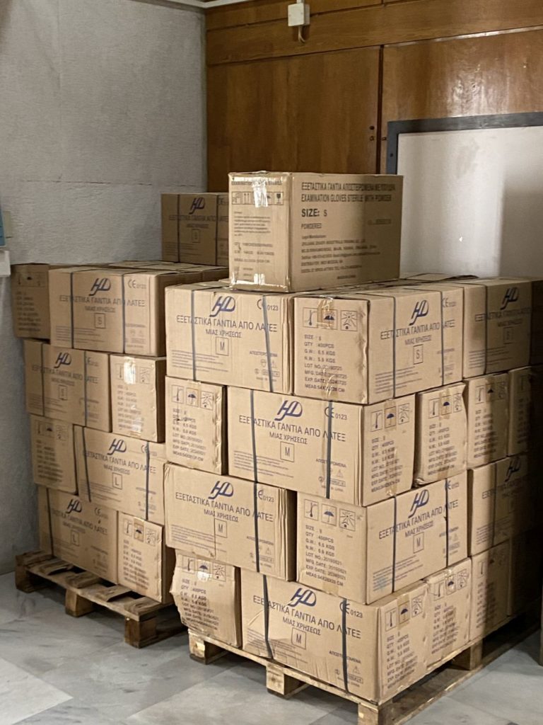 20.000 γάντια από την Περιφέρεια Θεσσαλίας  στα Νοσοκομεία