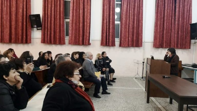 Ενημέρωση για τον κορονοϊό σε διευθυντές σχολείων, καθαρίστριες και γονείς