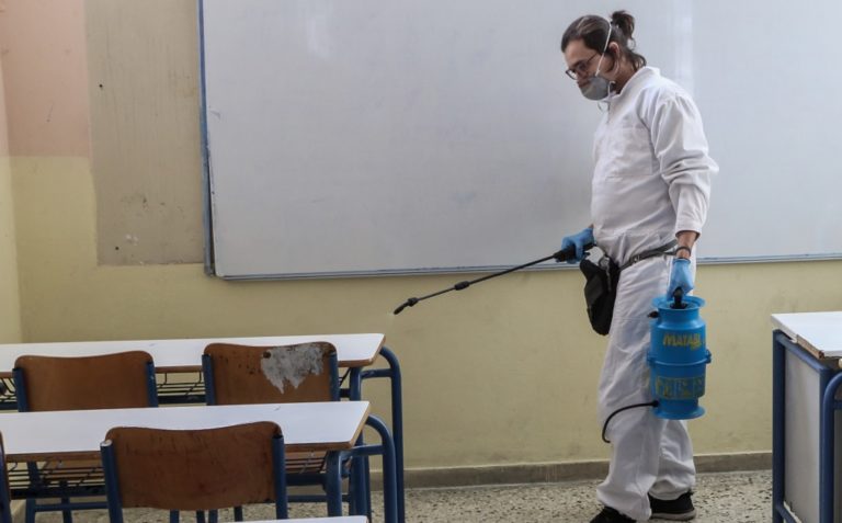 Αντίστροφη μέτρηση για το άνοιγμα των σχολείων (video)