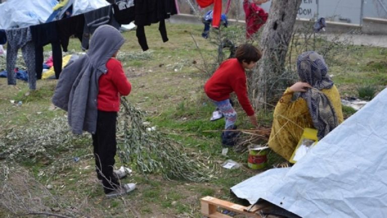 ΚΚΕ: Άμεσα απεγκλωβισμός προσφύγων από τα ΚΥΤ