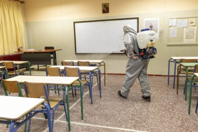 Κλείνουν τα σχολεία για απολύμανση στον Πύργο
