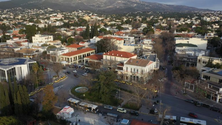 Στην Κηφισιά μάς ξεναγεί η εκπομπή «Από πέτρα και χρόνο»