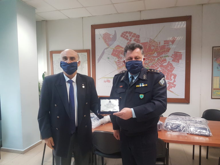Κομοτηνή:Μάσκες στην Αστυνομία παρέδωσε ο Ροταριανός Όμιλος