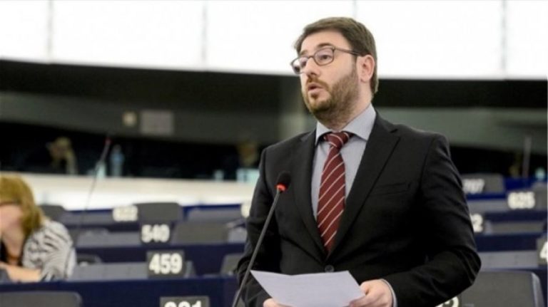 Νίκος Ανδρουλάκης: Ο covid-19 απειλεί τη διατροφική αλυσίδα