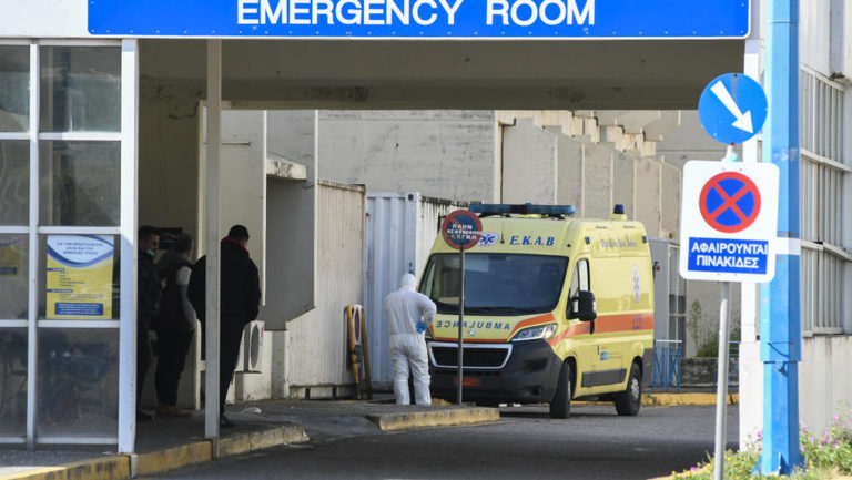 Στους 98 τα θύματα λόγω Covid19-Θετική στον ιό νοσηλεύτρια στις Σέρρες-Ελπίδες δίνει το θεραπευτικό σχήμα της ρεμντεσιβίρης (video)