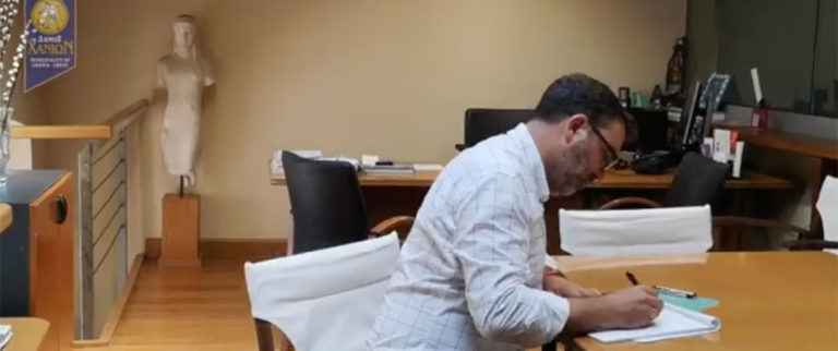 Μουσική σε κεντρικούς δρόμους των Χανίων