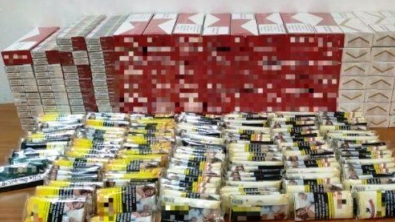 Χιλιάδες λαθραία πακέτα τσιγάρα κρυμμένα σε φορτηγό με χαλιά