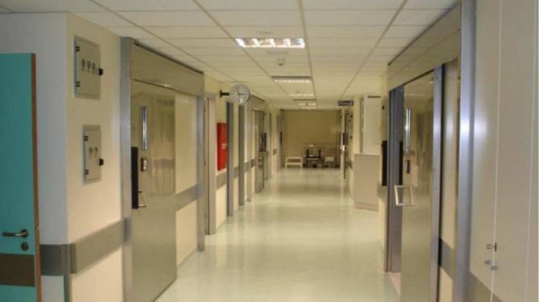 Ηράκλειο:  Έχασε τη μάχη για τη ζωή ηλικιωμένη γυναίκα μετά από πτώση