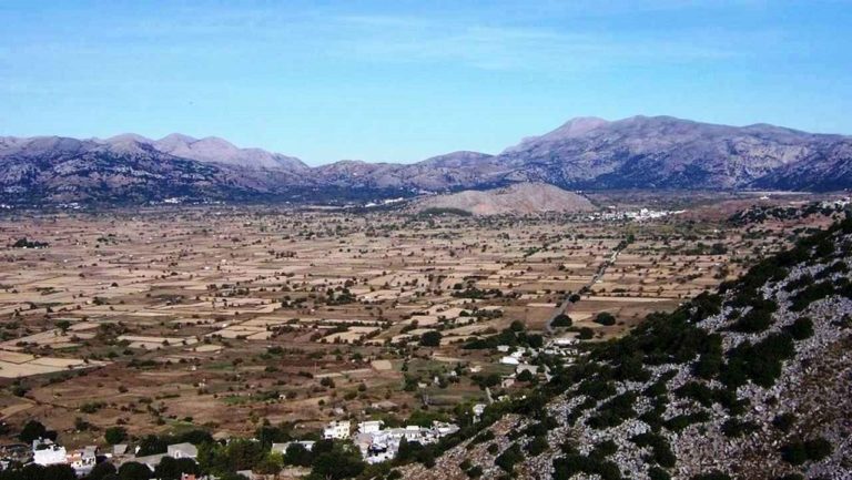 Ένα τηλεφώνημα σε κάθε κάτοικο του Οροπεδίου