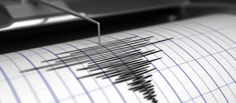 Σεισμός 4 Ρίχτερ στη θαλάσσια περιοχή της Σαντορίνης