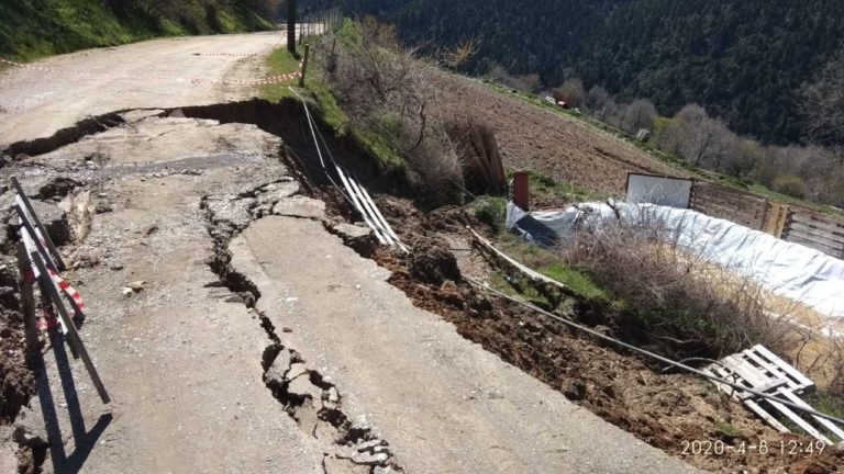 Αυτοψία κλιμακίου της Περιφέρειας στο δρόμο Σπηλιά – Ανατολή