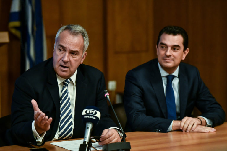 Σημαντική συμφωνία μεταξύ ΥπΑΑΤ και ΔΕΗ για τις ληξιπρόθεσμες οφειλές των αγροτών