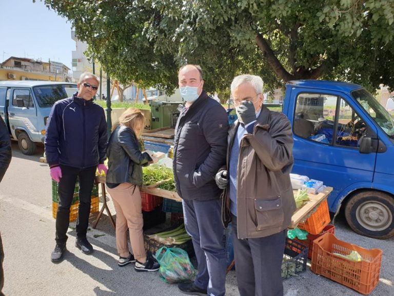 Κορινθία: Στις λαϊκές αγορές ο αντιπεριφερειάρχης