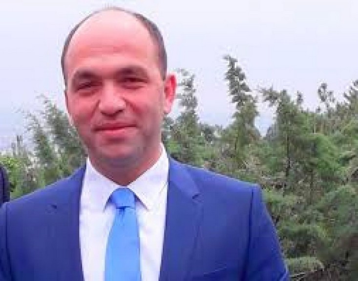 Υπεύθυνος δημοσίων σχέσεων της Γραμματείας Οργανωτικού της Ν.Δ ο Μ.Πατεράκης