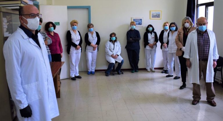 Υγειονομικό Υλικό παρέδωσε η ΠΕΔ Θεσσαλίας  στο κέντρο Υγείας Φαρσάλων
