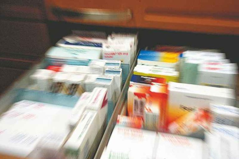 Παράταση έως 31 Μαΐου της δωρεάν φαρμακευτικής περίθαλψης ανασφάλιστων