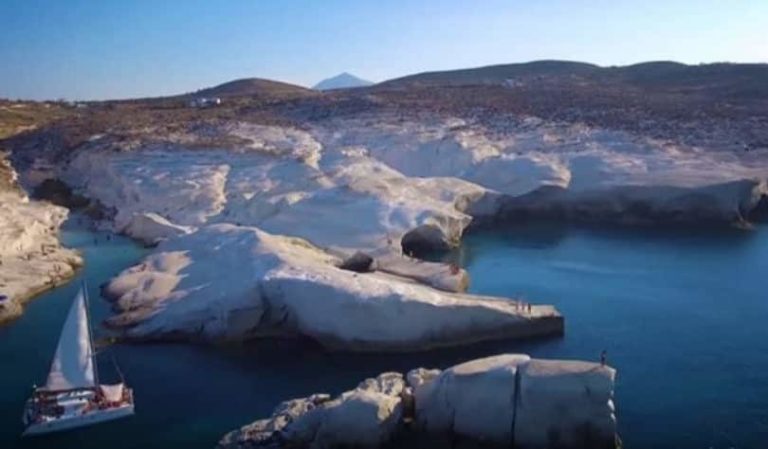 Εκστρατεία  τουριστικής προβολής της Ελλάδας σε 15 χώρες ξεκινά κρητική εταιρεία εμφιαλωμένου νερού