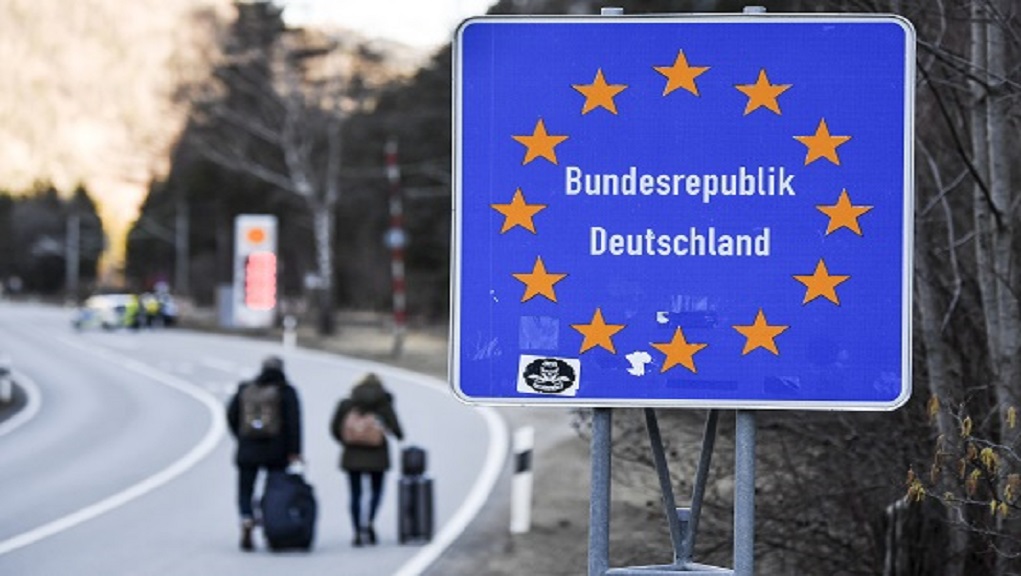 Γερμανία: “Ελεύθερη μετακίνηση” από τα μέσα Ιουνίου- Κλειστά τα σύνορα με την Ιταλία