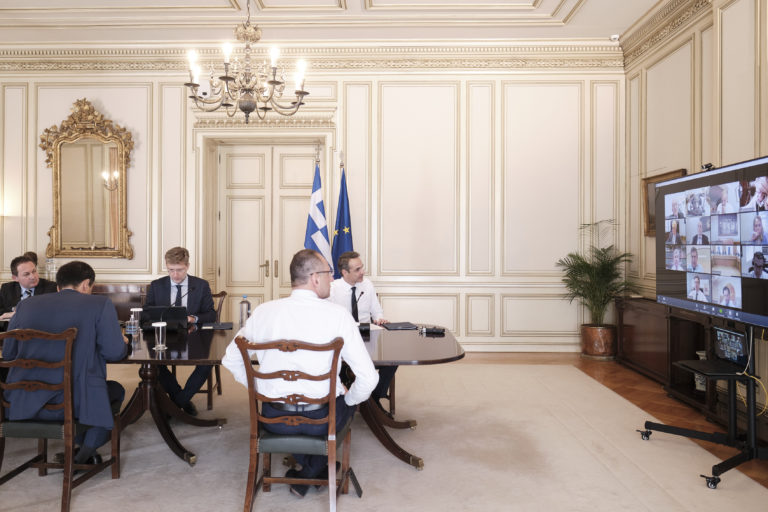 Μητσοτάκης σε τράπεζες: Η ρευστότητα να φτάνει στους αποδέκτες-Έως 16 δισ. ευρώ στην αγορά το 2020 (video)
