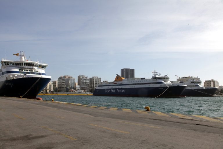 Ποιοι και πώς μπορούν να ταξιδέψουν από σήμερα στα νησιά