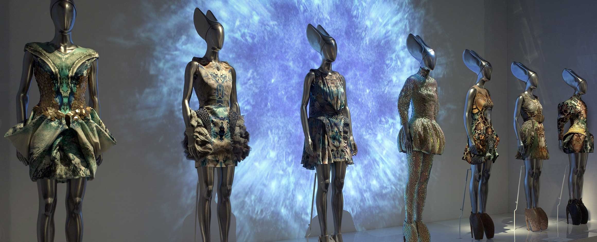 «About Time” – Εικονική περιήγηση στην έκθεση μόδας, στο Met