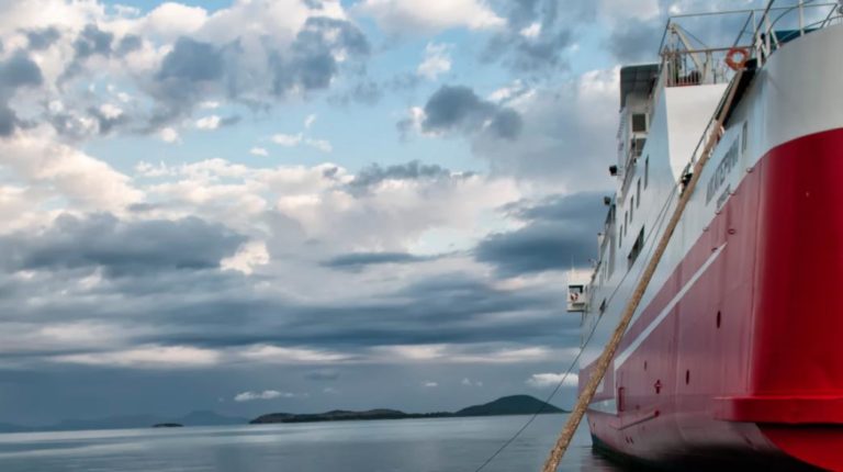 Παρατείνονται έως 18/05 οι περιορισμοί στις συνδέσεις με τα νησιά