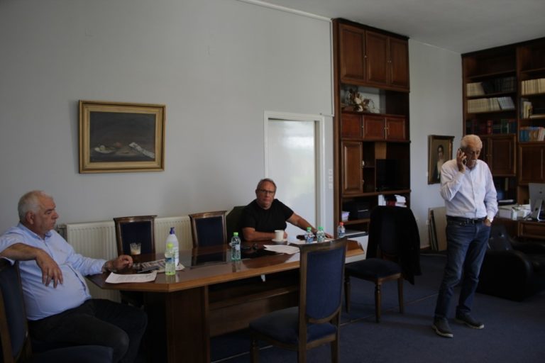 Σύσκεψη στο Δήμο Ήλιδας για το νοσοκομείο Αμαλιάδας και σκληρή κριτική Λυμπέρη