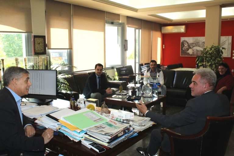 Μηχάνημα γρήγορης ανίχνευσης Covid 19 και 159 προσλήψεις γιατρών-νοσηλευτών στη Θεσσαλία