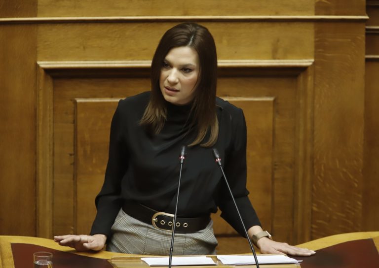 Με Γ. Βρούτση για τα εργασιακά επικοινώνησε η Στ. Μπίζιου