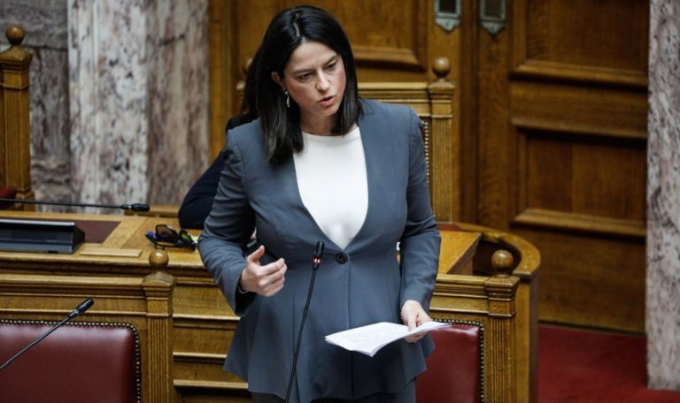 Ν. Κεραμέως στη Βουλή για λειτουργία των σχολείων και ζωντανή αναμετάδοση-Συλλαλητήριο της ΟΛΜΕ (video)