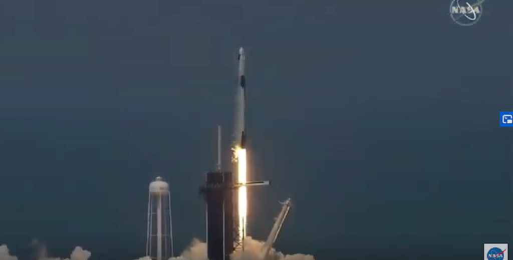 Συνεχίζεται το ιστορικό ταξίδι στο διάστημα της NASA-SpaceX – Στο Διεθνή Διαστημικό Σταθμό η κάψουλα Dragon (video)