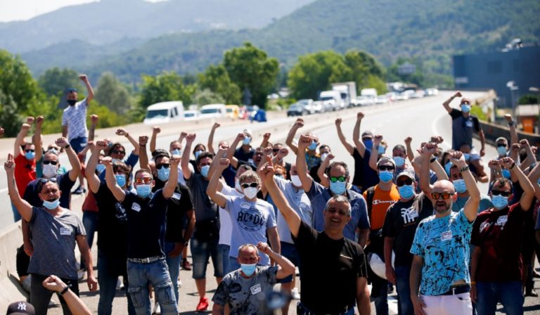 Χιλιάδες απολύσεις στις αερομεταφορές λόγω πανδημίας – Κλείνει εργοστάσιο της Nissan στη Βαρκελώνη