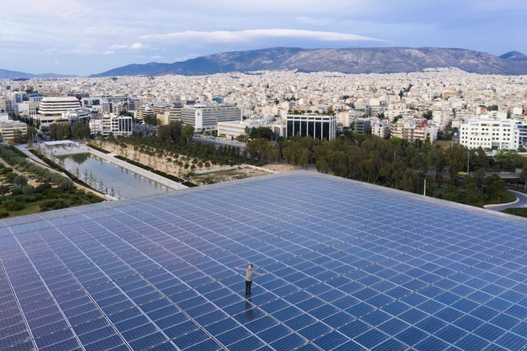 Ο Δημήτρης Καμαρωτός, σε μια συναυλία Μετέωρη, live από την κορυφή του ΚΠΙΣΝ