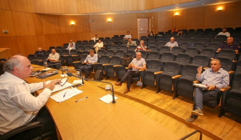 Ζημιά 3,5 δις στην οικονομία της Κρήτης από τον τουρισμό