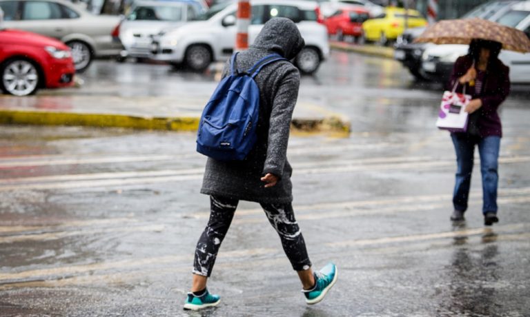 Φθινοπωρινό σκηνικό και σήμερα με τοπικές βροχές και σποραδικές καταιγίδες-Αναλυτική πρόγνωση (video)