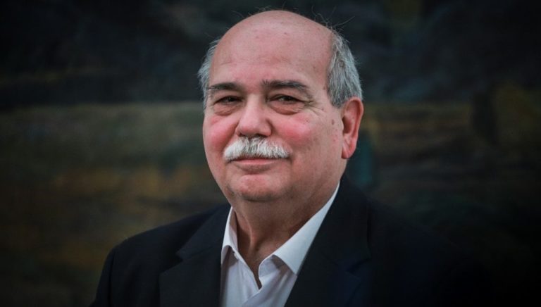 Ν. Βούτσης στο Πρώτο για ομιλία Ζελένσκι: Πρόκειται περί ατοπήματος και ύβρεως με ευθύνη της κυβέρνησης και του Προέδρου της Βουλής (audio)
