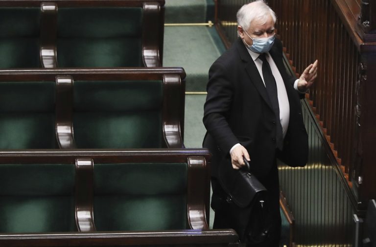 Πολωνία: Αναβλήθηκαν οι προεδρικές εκλογές της 10ης Μαΐου λόγω πανδημίας