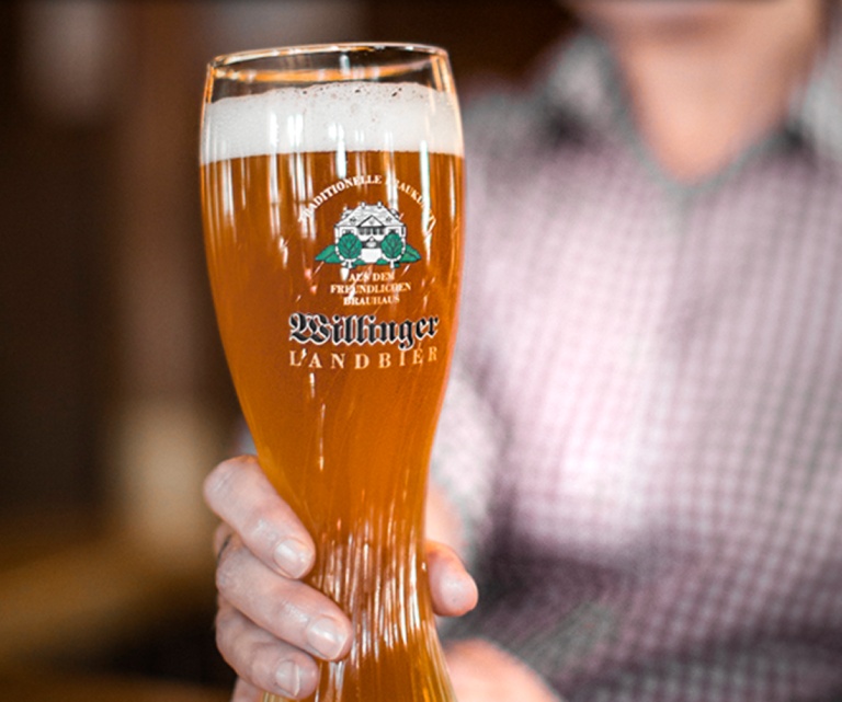 Γερμανία: Δωρεάν μπύρα! Zυθοποιείο μοίρασε μπύρες που δεν πούλησε λόγω πανδημίας
