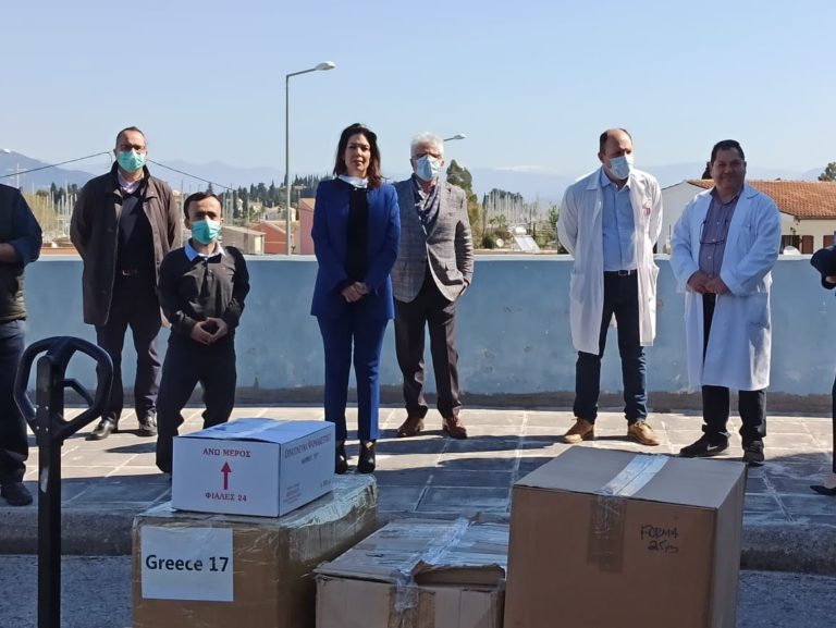Κέρκυρα: Δώρισαν υπερήχους και μέσα προστασίας στο Νοσοκομείο