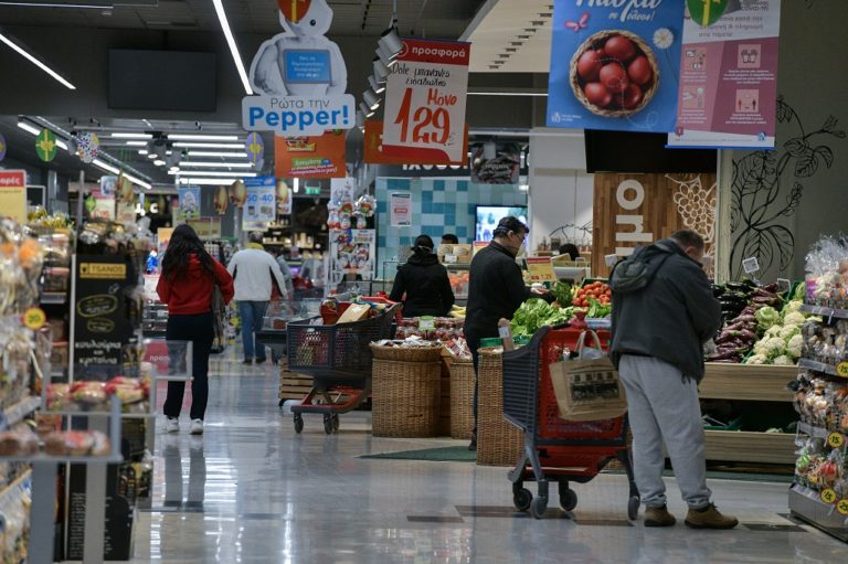 Σ.Πέτσας: Δεν είναι υποχρεωτικές οι μάσκες στο σούπερ μάρκετ για τους πελάτες