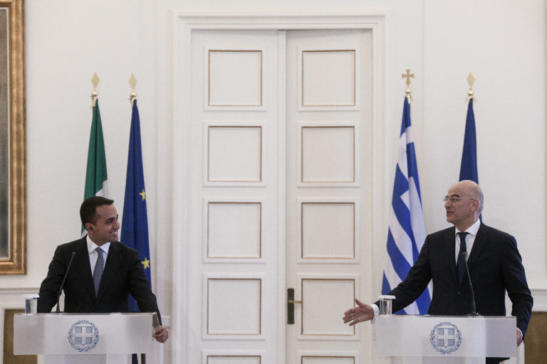 Υπεγράφη η  ιστορική συμφωνία με Ιταλία για την ΑΟΖ-Μητσοτάκης:Μία καλή ημέρα για την Ελλάδα, την Ιταλία, την Ευρώπη (video)+(live)
