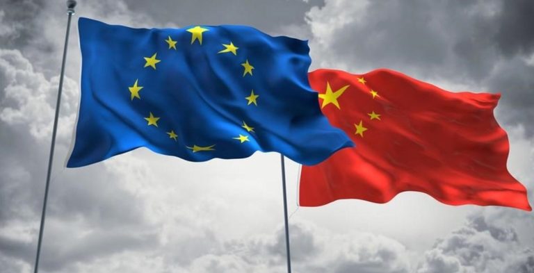 Αποκλιμάκωση της έντασης αναζητούν Ε.Ε. και Κίνα στην σύνοδο κορυφής