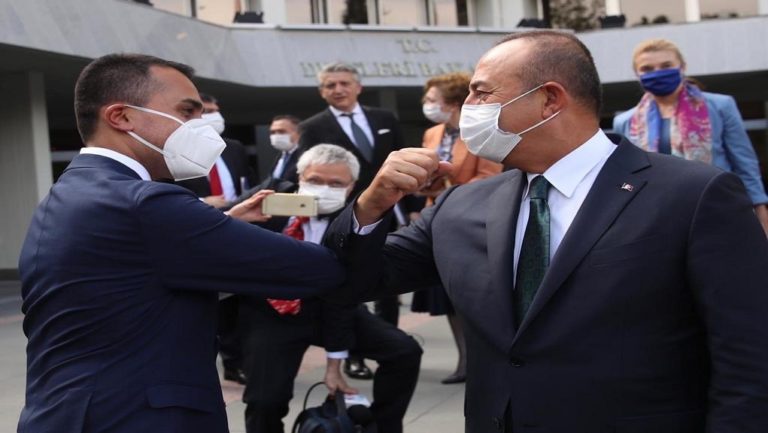 Σκληρή απάντηση της Αθήνας στις τουρκικές αιτιάσεις- Στροφή δείχνει η Άγκυρα (video)