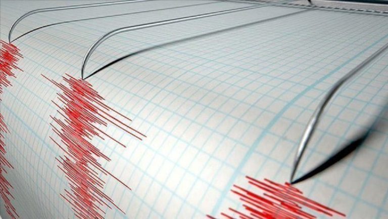 Σεισμός 5, 2 Ρίχτερ στην Τουρκία- Σκηνές πανικού στην Σμύρνη