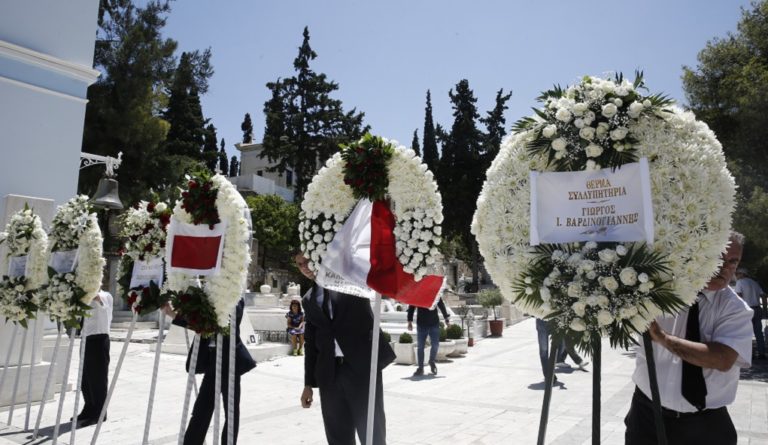 Νίκος Αλέφαντος: “Αποχαιρετισμός” σε κλίμα συγκίνησης (video)